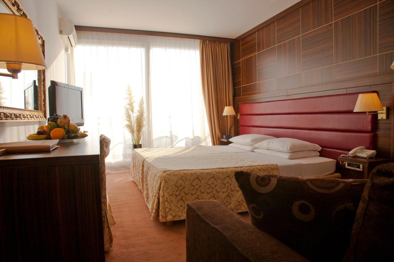 Hotel Palas Petrovac Chambre photo